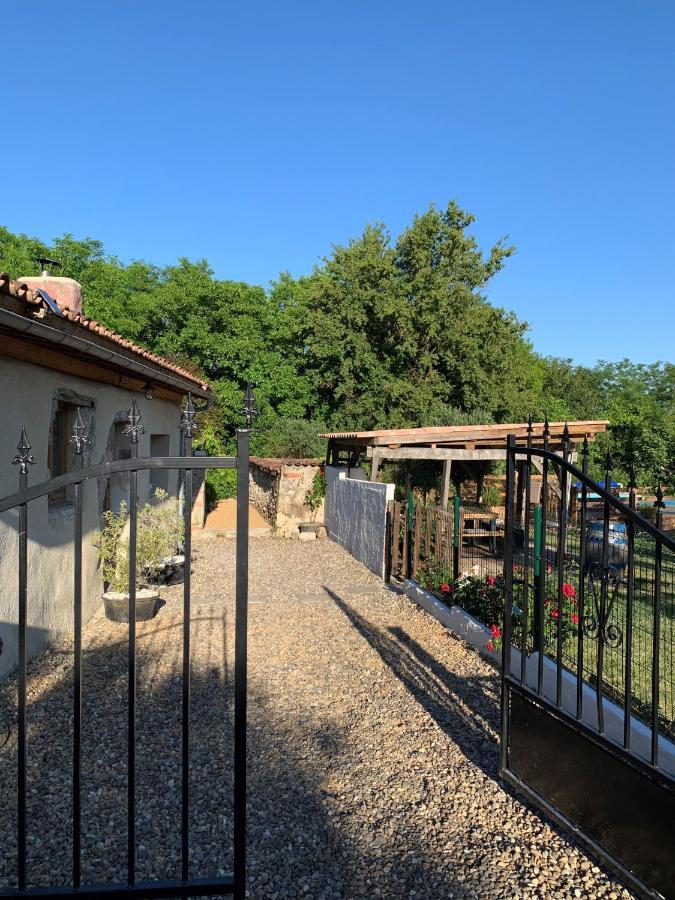 Gites De Verger, Stylish Self Catering Cottages In Sos Екстериор снимка